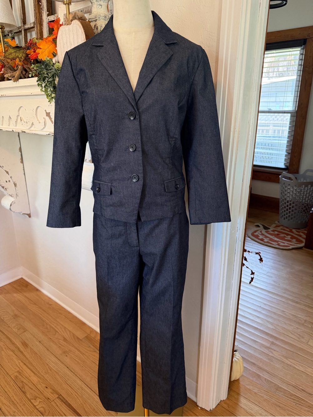 Liz Claiborne Women's Dark Blue Denim Two-Piece Suit Set